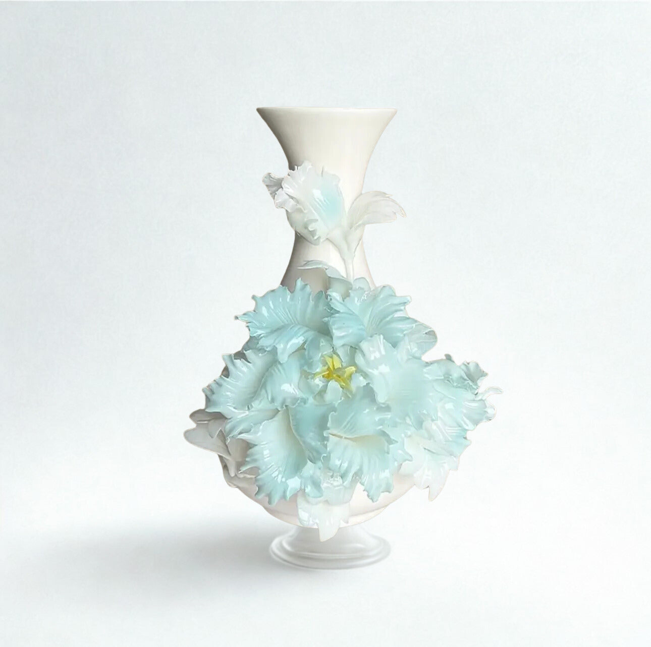 Handmade Ceramic Flower Vase – Artistic Pottery Decoration for Living Room & Entryway