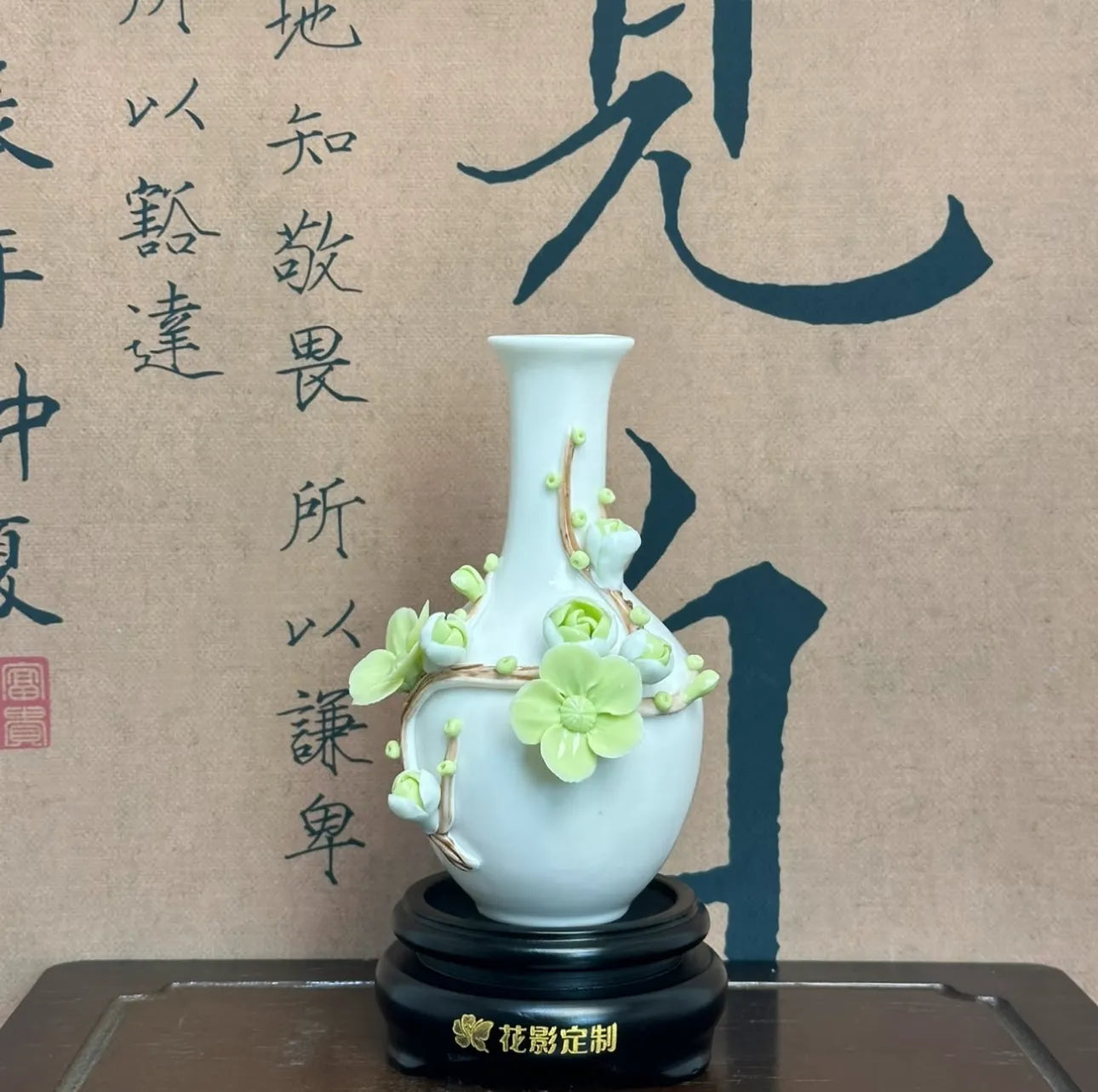 Decorative Ceramic Vase – Minimalist Handmade Pottery for Stylish Homes
