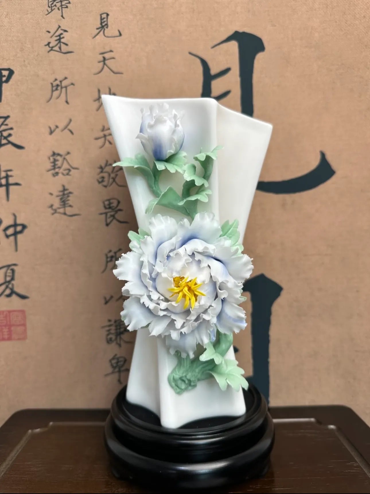 Modern Ceramic Vase – Handmade Art Décor for Entryway & Living Room