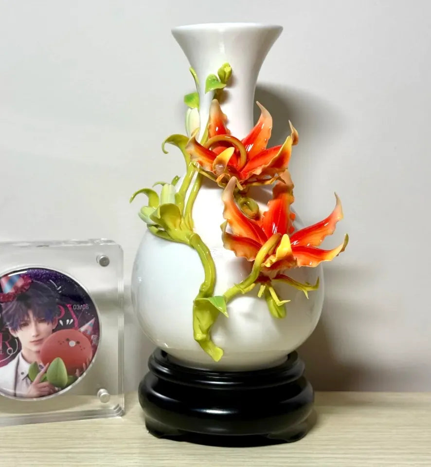 Luxury Ceramic Vase – Handcrafted Pottery Centerpiece for Living Room