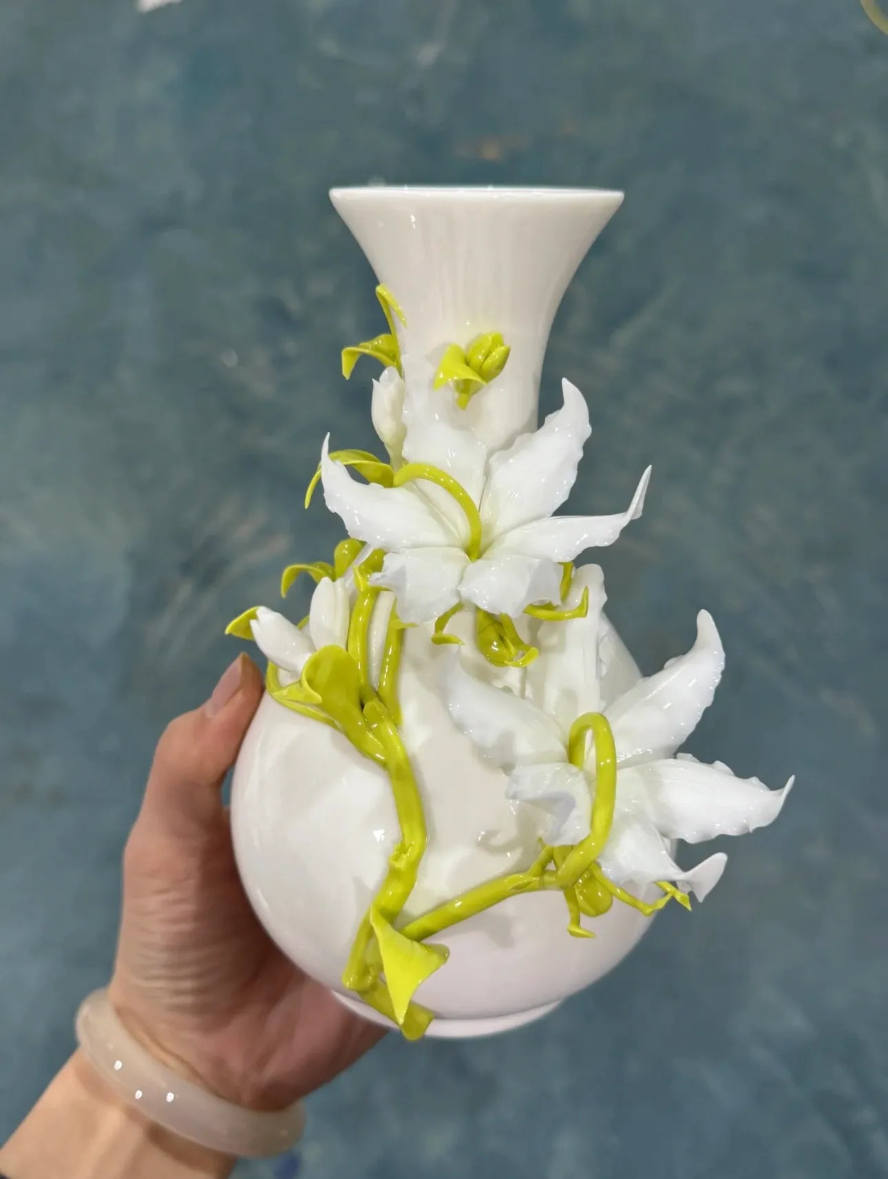 Ceramic Jialan Lily Vase - Pure Handmade Vase - Art Decorating for Living Room and Bedroom Entrance