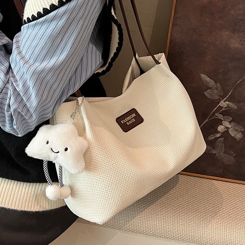 Beach Bags for Women, Casual Bag, Summer Straw Bag, Woven Straw Beach Tote Bag Shoulder Handbags with Smiling Starfish Pendant