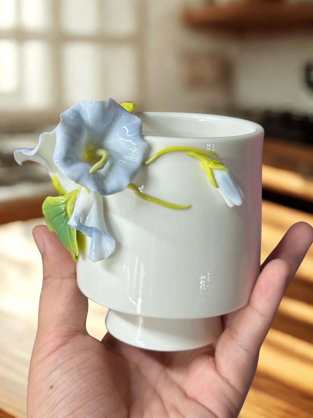 Artisan Ceramic Mug – Handcrafted & Painted Pottery Cup – Elegant Kitchenware